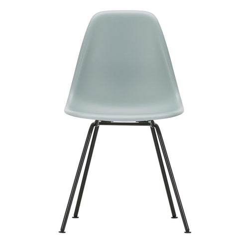 Cadeira Eames em Plástico DSX / Base Preta